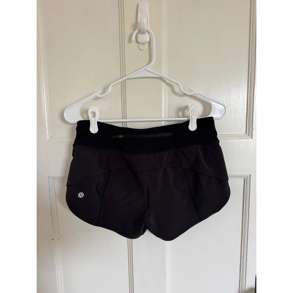 Lululemon black Speed Up shorts size 4